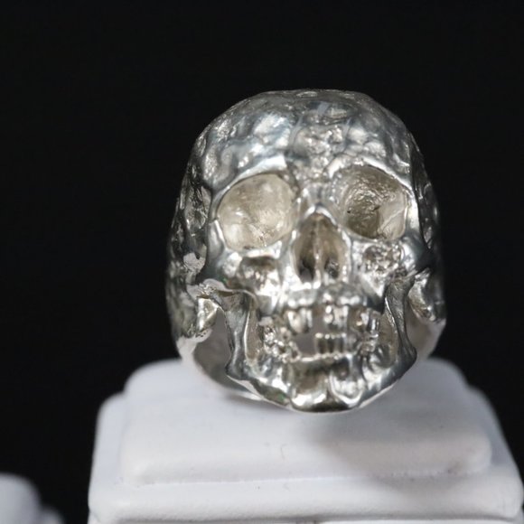 Heavy Skull ring - Picture 3 of 3